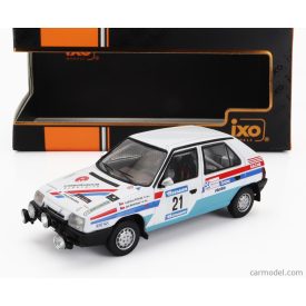   IXO SKODA FAVORIT 136L (night version) N 21 RALLY BARUM 1990 LADISLAV KRECEK - JAN KRECMAN