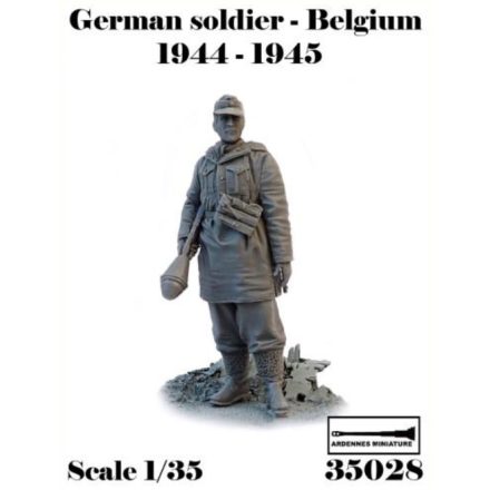 Ardennes Miniature German soldier - Belgium 1944-1945 makett