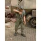 Royal Model German soldier cleaning rifle-WWII figura készlet