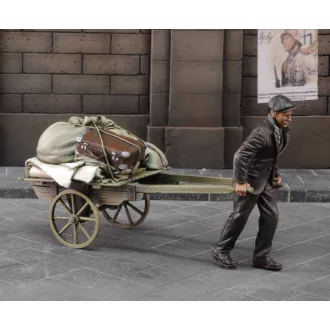 Royal Model Evacuee pulling cart figura készlet