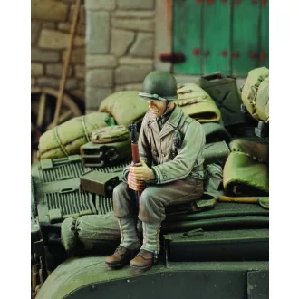   Royal Model U.S. Infantry at rest with rifle-no.2 -WWII figura készlet