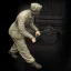 Royal Model Italian infantry ‘cranking up’ figura készlet