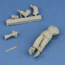 Royal Model German tanker in winter dress with Tiger I Early cupola figura készlet