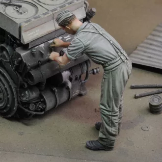 Royal Model German soldier at work - WWII figura készlet