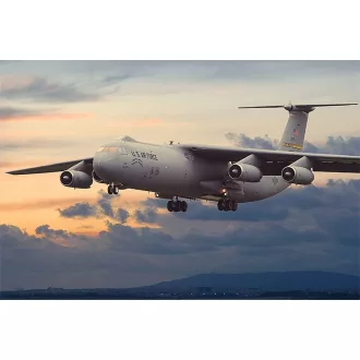 Roden C-141B Starlifter makett