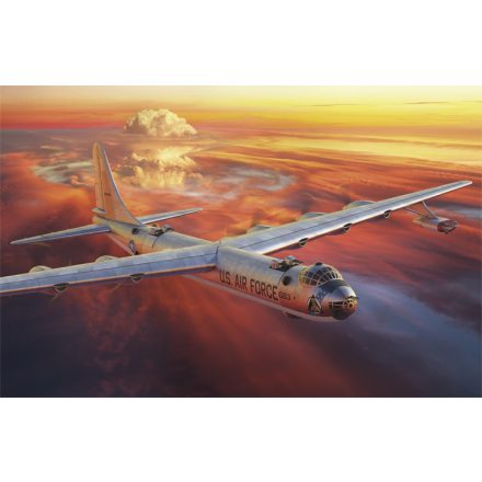 Roden Convair B-36 Peacemaker makett