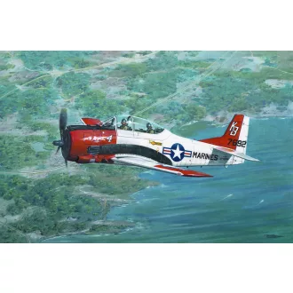 Roden North American T-28B Trojan repülő makett