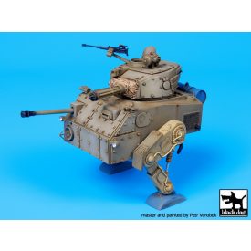 Black Dog XP-M4 Sherman army vers Little John