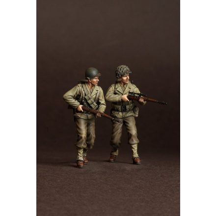 SOGA Miniatures US infantry sniper and infantryman
