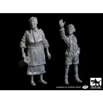 Black Dog Grandmother and grandson – figurakészlet