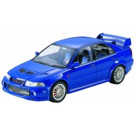 Tamiya Mitsubishi Lancer Evolution VI makett