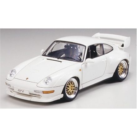 Tamiya Porsche 911 GT2 Road Version makett