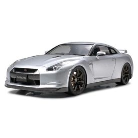 Tamiya Nissan GTR makett