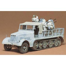 Tamiya German 8T Half Track Sdkfz 7/1 makett