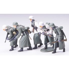 Tamiya German Assault Infantry - Winter Gear