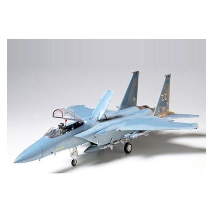 Tamiya McDonnell Douglas F-15C Eagle makett