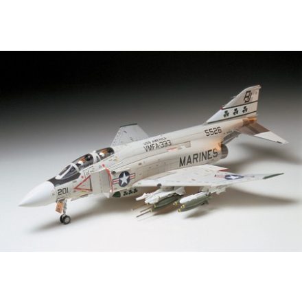 Tamiya McDonnell F-4 J Phantom II makett