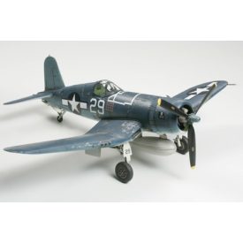 Tamiya Vought F4U-1A Corsair makett