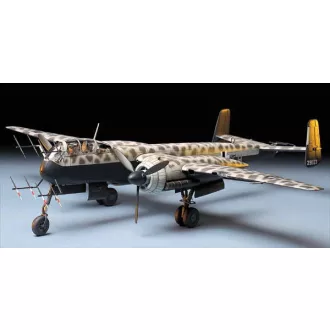 Tamiya Heinkel He219 A-7 Uhu - katonai repülő makett