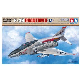 Tamiya McDonnell Douglas F-4B Phantom II makett