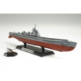 Tamiya Japanese Navy Submarine I-400 makett