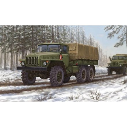 Trumpeter Russian URAL-4320 Truck makett