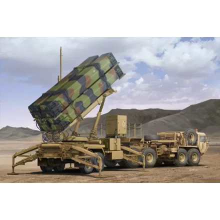 Trumpeter M983 HEMTT&M901 Launching Station of MIM-104F0 Patriot SAM System makett