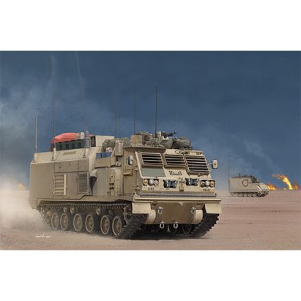 Trumpeter M4 Command and Control Vehicle (C2V) makett