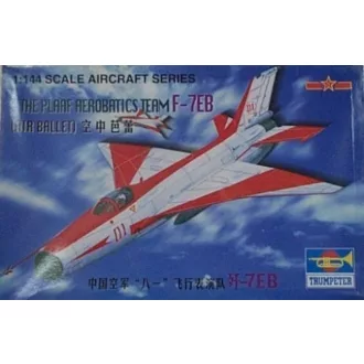 Trumpeter J-7 EB China repülő makett