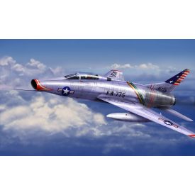 Trumpeter F-100C Super Sabre makett