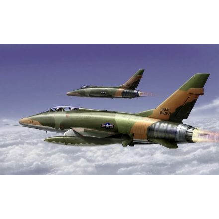 Trumpeter F-100F Super Sabre makett