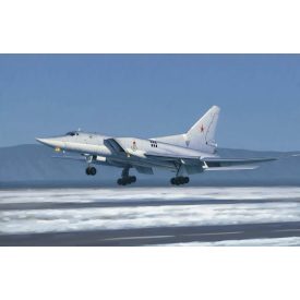 Trumpeter Tu-22M3 Backfire C Strategic bomber makett