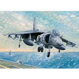 Trumpeter AV-8B Harrier II makett