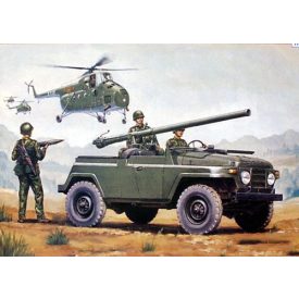 Trumpeter Chinesischer Geländewagen BJ212A makett