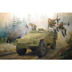 Trumpeter Russian BTR-40 APC makett