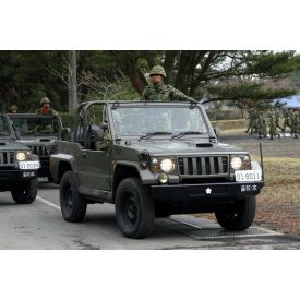 Trumpeter Japanese type 73 Jeep - New type makett