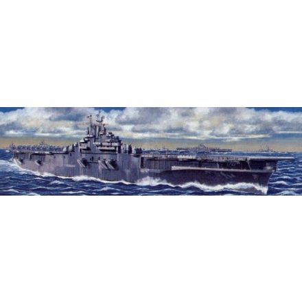 Trumpeter Flugzeugträger USS CV-13 Franklin makett
