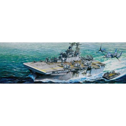 Trumpeter USS Wasp LHD-1 makett