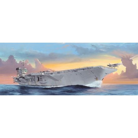 Trumpeter USS Kitty Hawk CV-63 makett