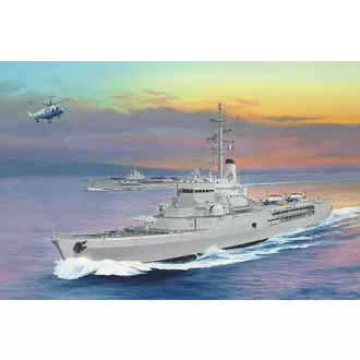   Trumpeter French Navy Helicopter Cruiser Jeanne d’Arc 1964 makett