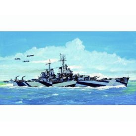 Trumpeter USS Baltimore CA-68 1944 makett