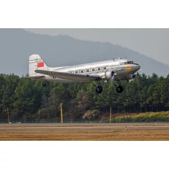 Trumpeter DC-3 repülő makett