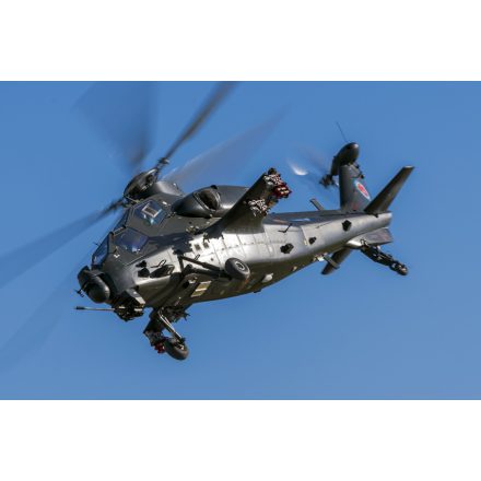 Trumpeter Chinese Z-10 Attack Helicopter makett