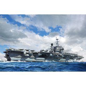 Trumpeter USS John F. Kennedy CV-67 makett