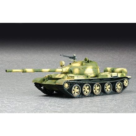 Trumpeter Russian T-62 Main Battle Tank Mod. 1972 makett