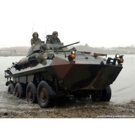 Trumpeter USMC LAV-25 (8X8) Light Armored Vehicle makett