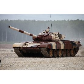   Trumpeter Russian T-72B1 MBT w/kontakt-1 reactive amor makett