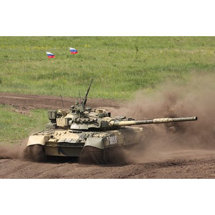 Trumpeter Russian T-80UK MBT makett