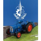 UNIVERSAL HOBBIES FORDSON SUPER DEXTA TRACTOR WITH RANSOMES TS 54A 1962 - COFFRET BOX