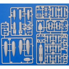   Unimodels Air Weapons and Equipment Messerschmitt Bf-109 makett